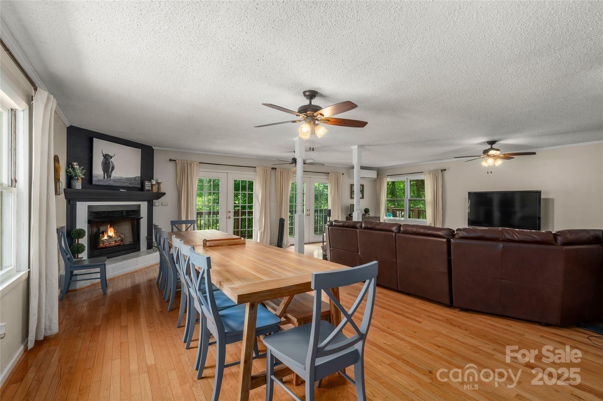 Property Photo: 307 Nottingham Road NC 28751