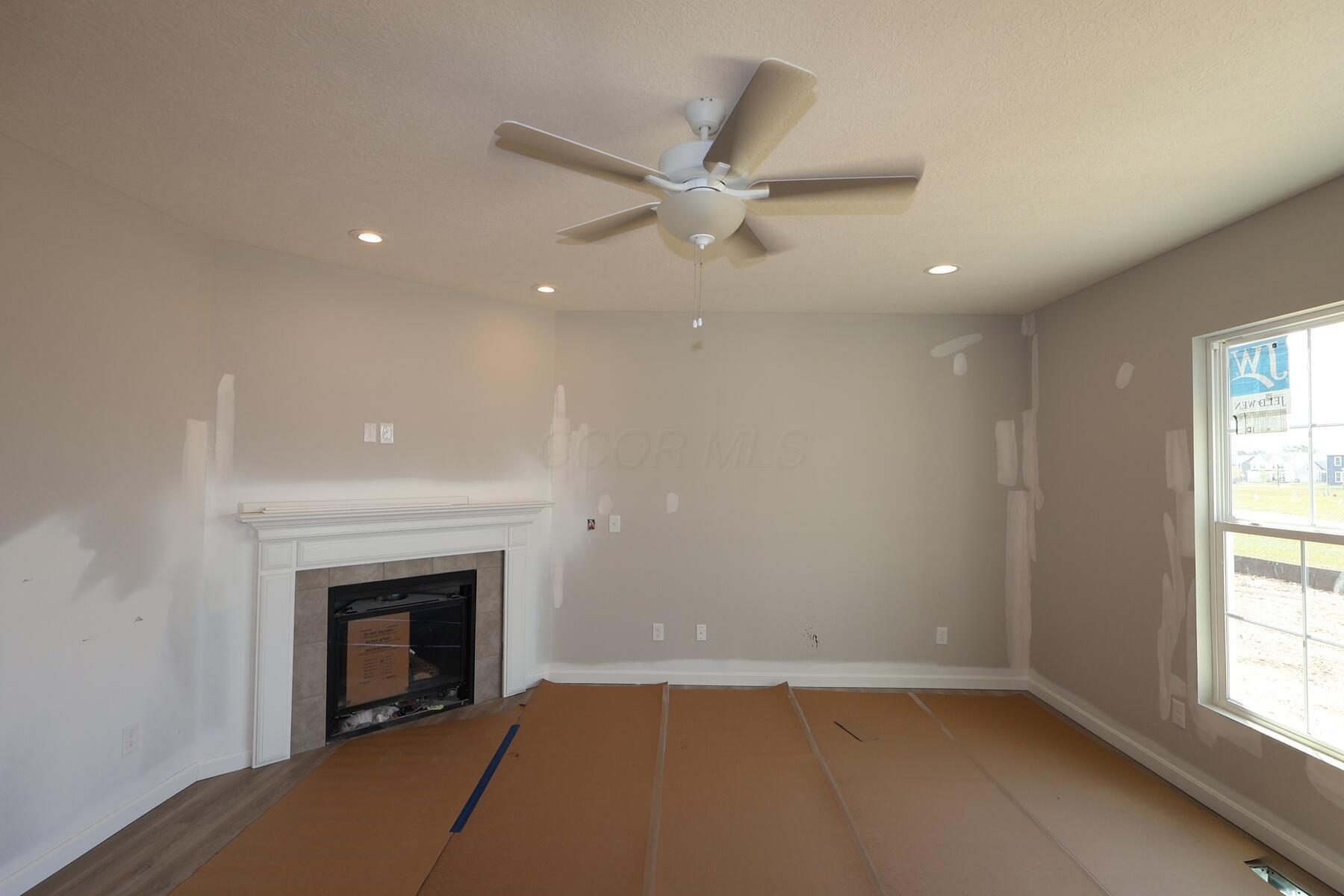 Property Photo: 6865 Losino Lane OH 43026