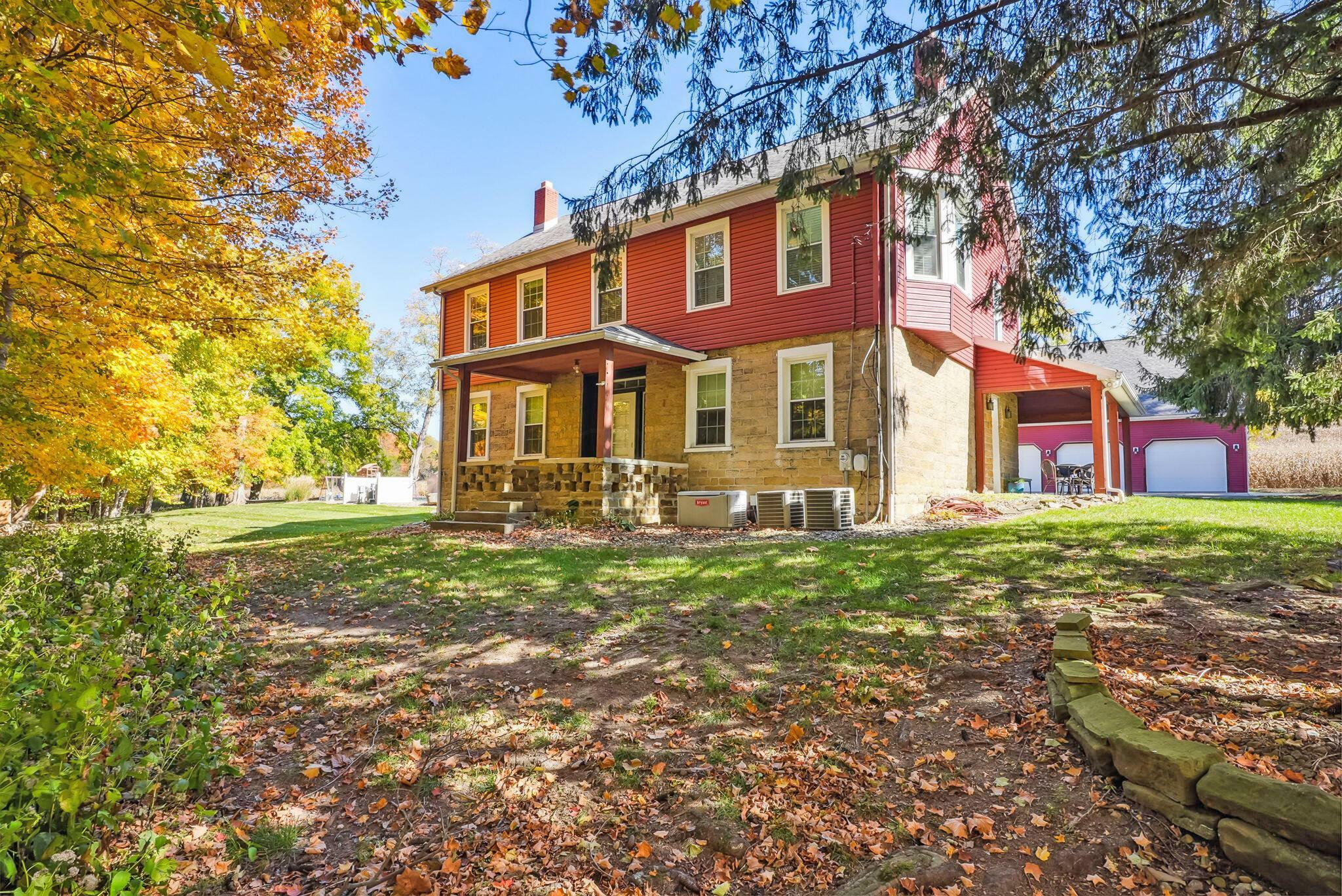 Property Photo: 1444 Blue Jay Road OH 43056