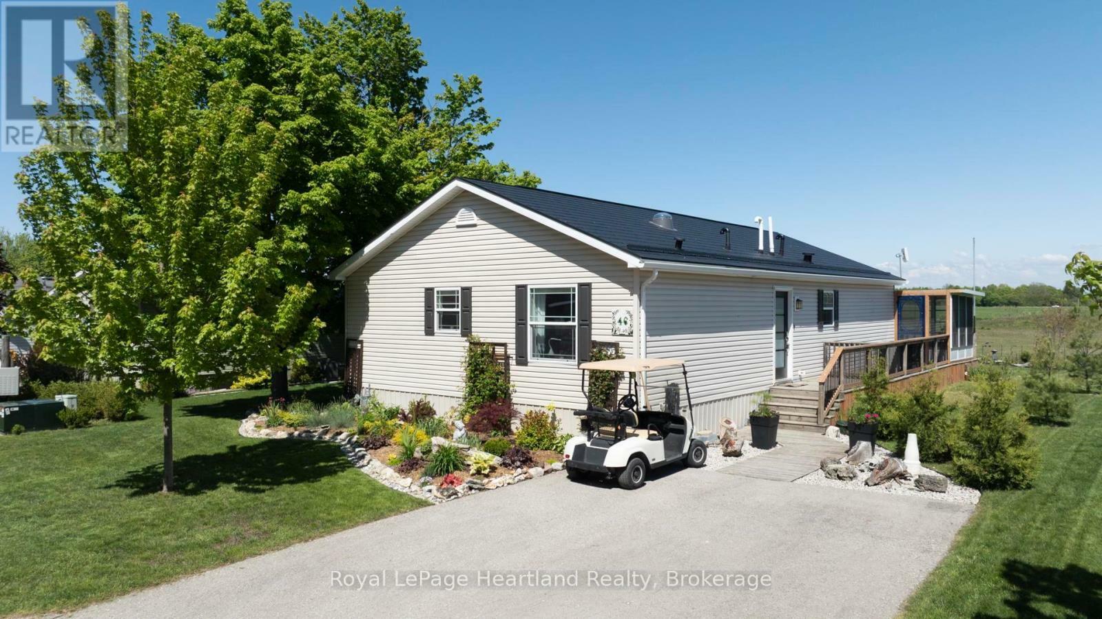 Property Photo: 46 Algonquin Lane ON N7A 3Y2