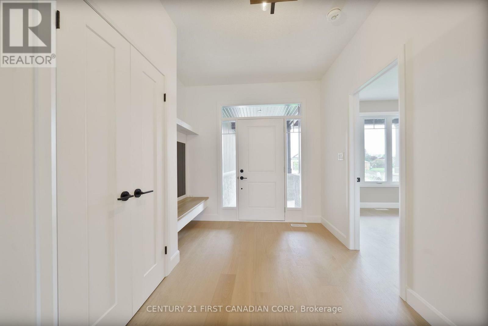 Property Photo: 482 Julianna Court ON N0N 1T0