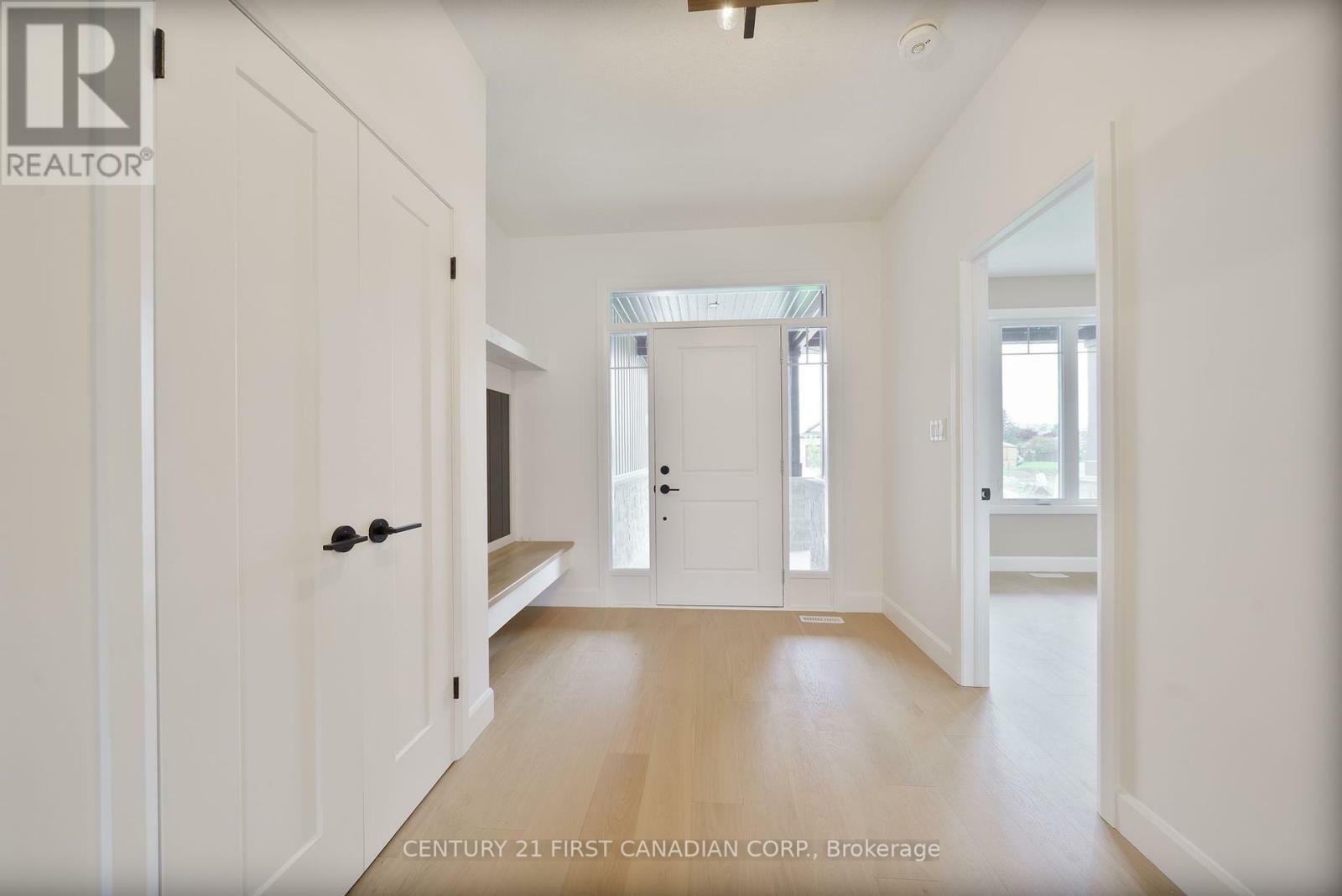 Property Photo: 482 Julianna Court ON N0N 1T0