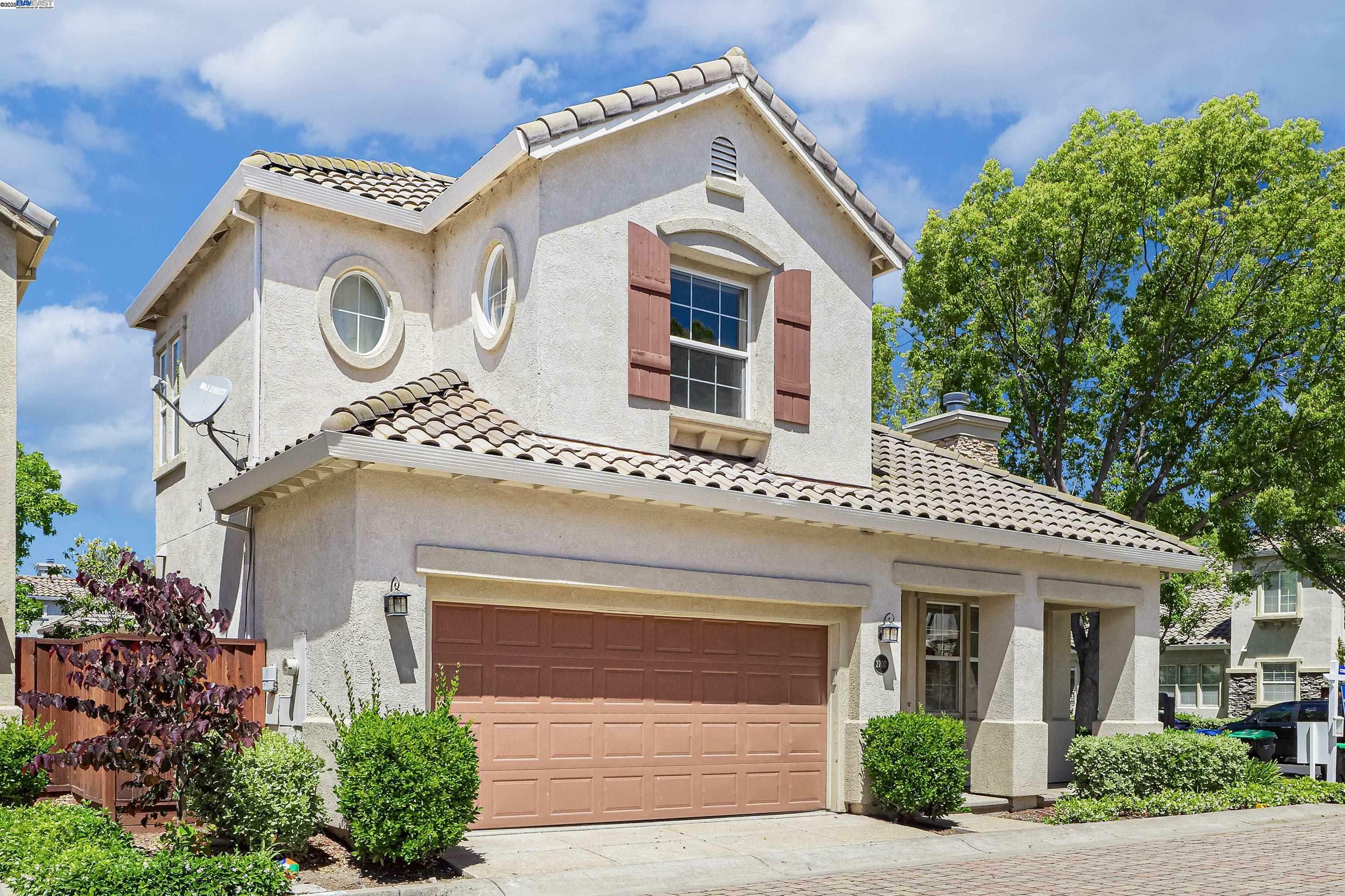 Property Photo: 2707 Alpina Ct CA 94588