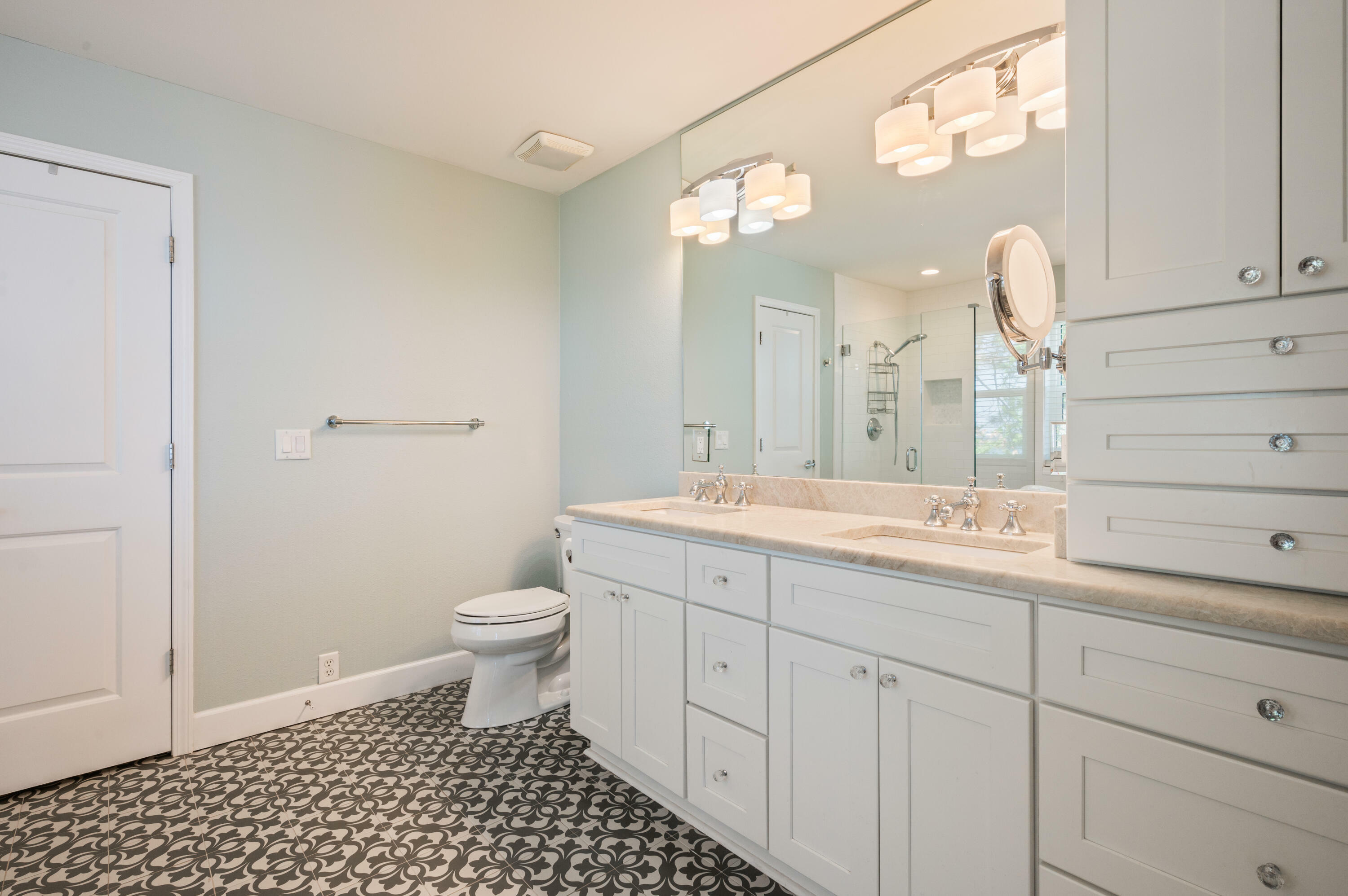 Property Photo: 516 Parish Boulevard FL 32569