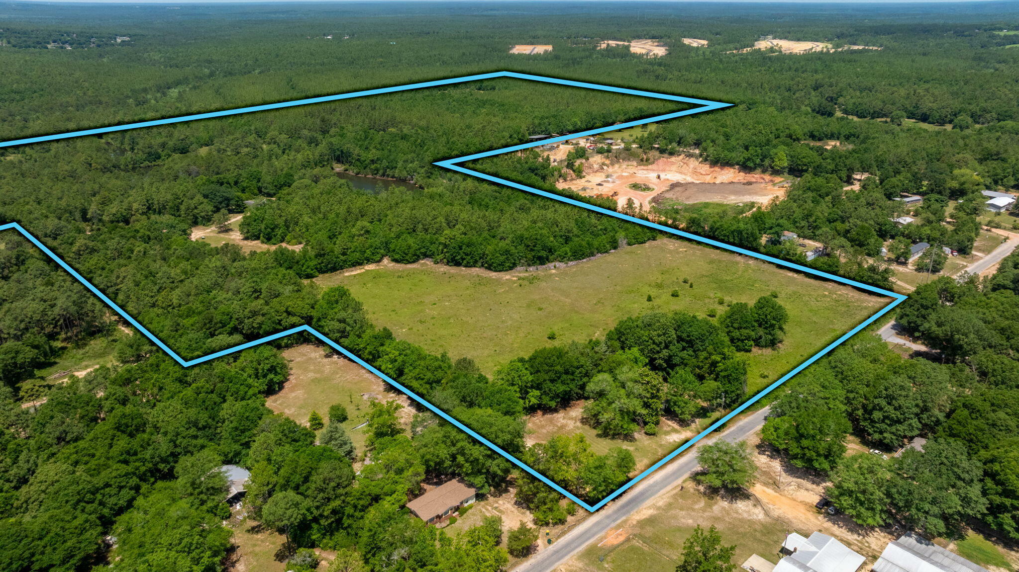 Property Photo: 6176 Barnes Road FL 32536