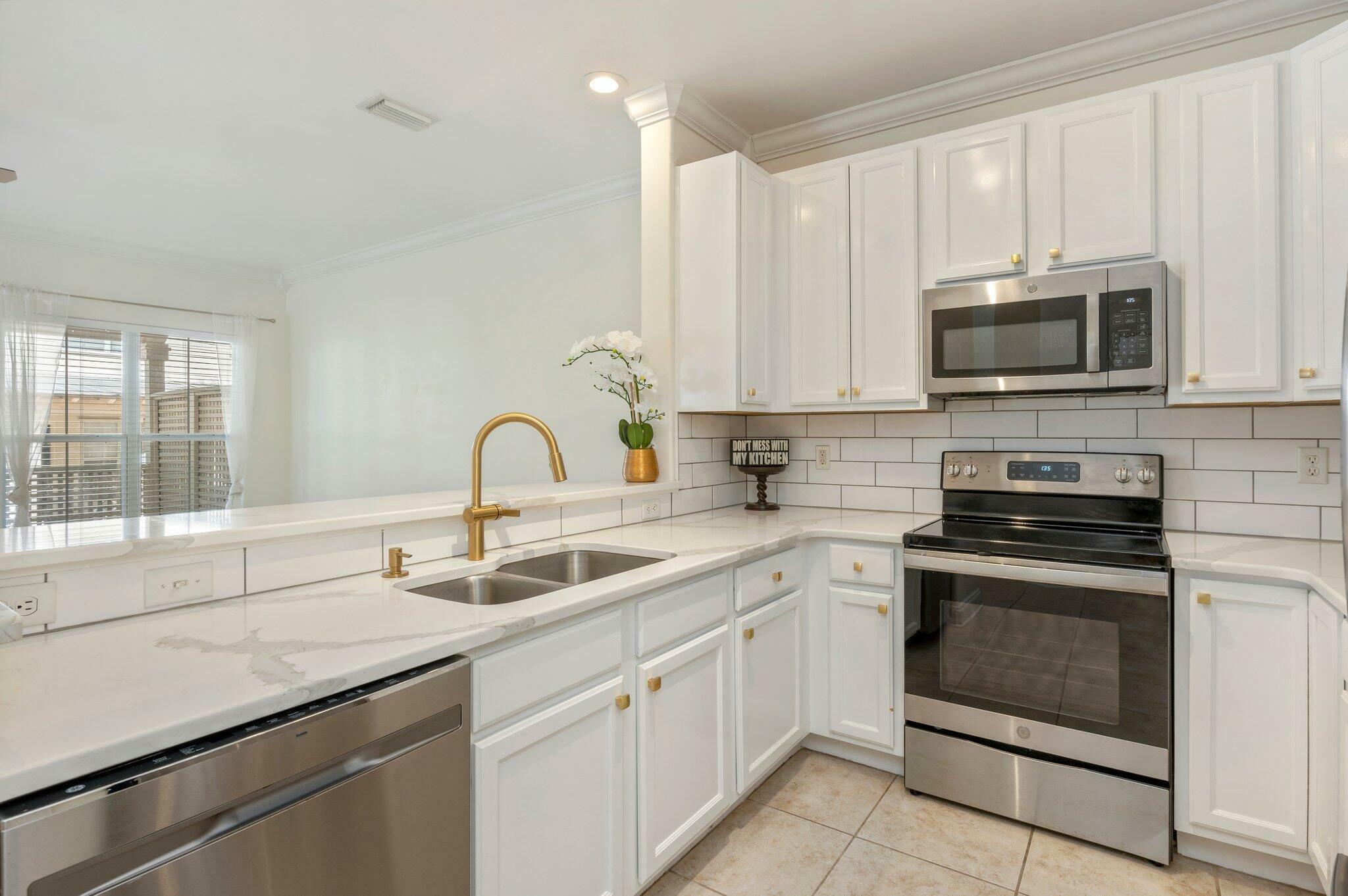 Property Photo: 269 Mattie M Kelly Boulevard FL 32541