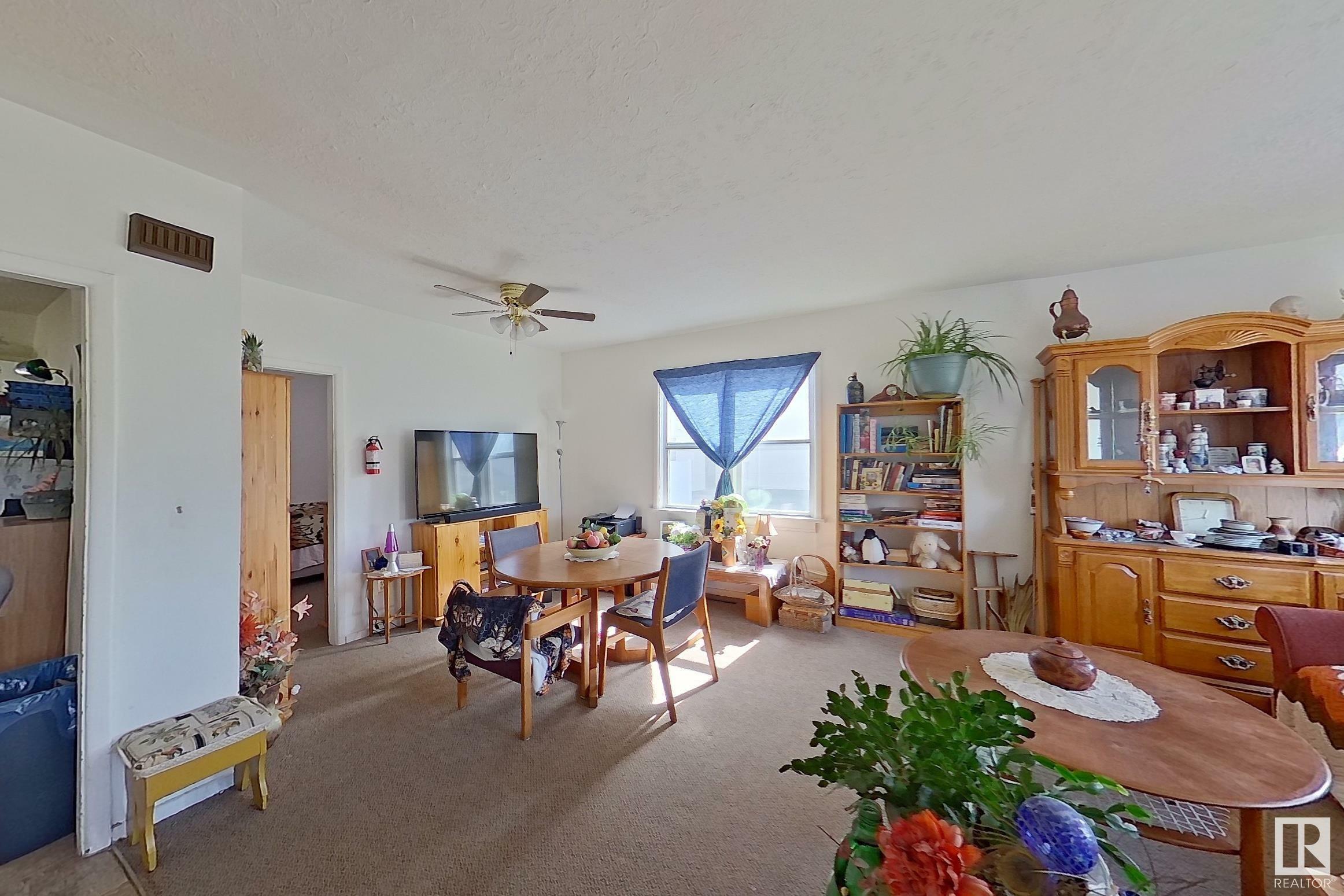 Property Photo: 10227 107 Street AB T7P 1X1