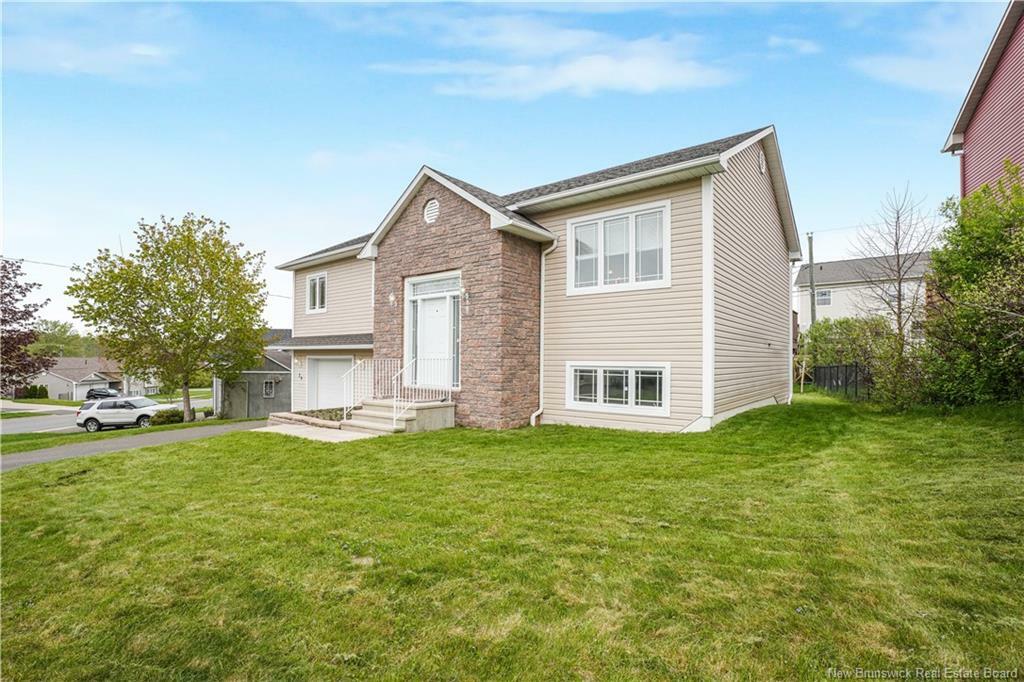 29 Benjamin Drive  Fredericton NB E3J 9X1 photo