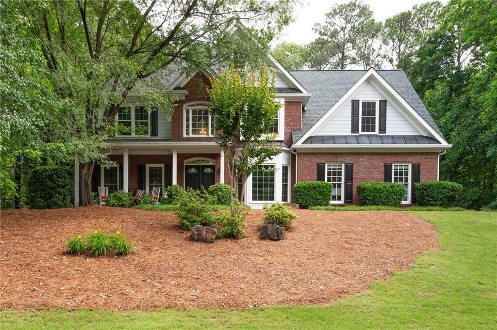Property Photo: 206 Kingsley Way GA 30188