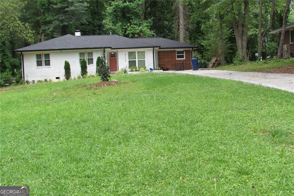 Property Photo: 3175 W Manor Circle SW GA 30311