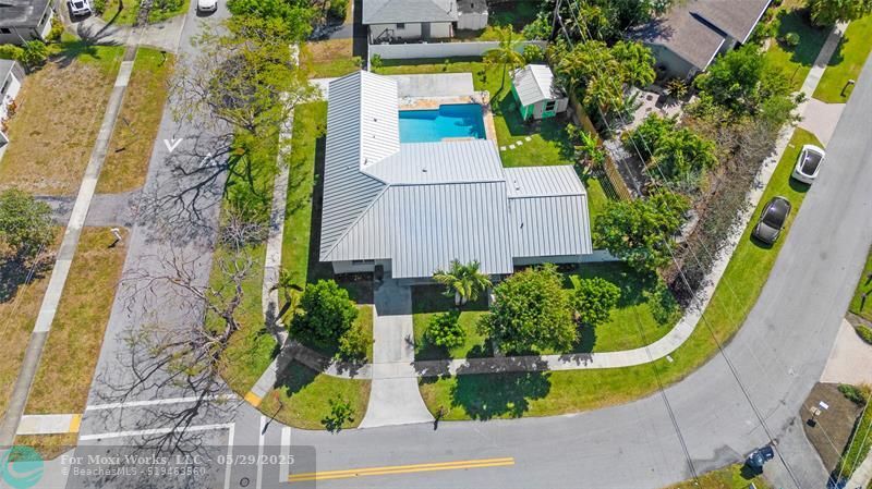 Property Photo:  698 NW 12th Rd  FL 33486 