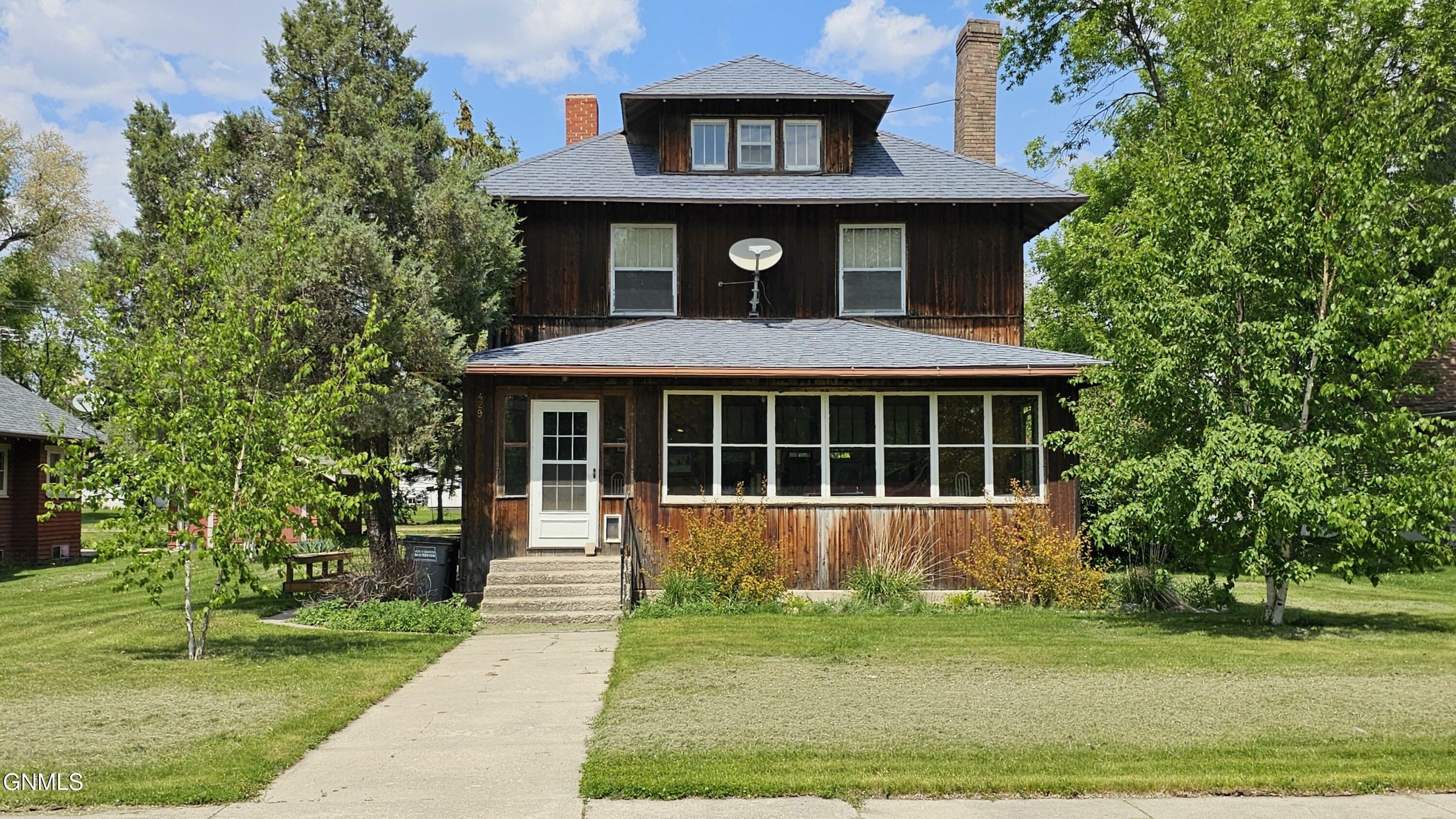 Property Photo: 429 Main Street ND 58436