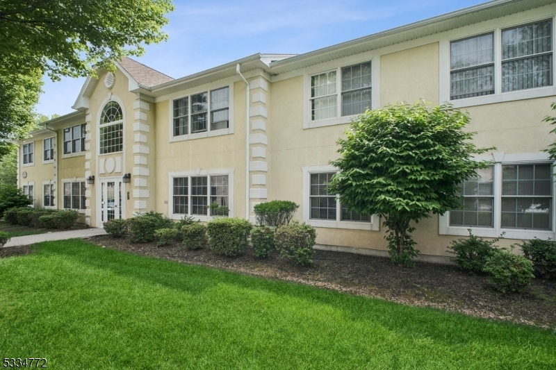 Property Photo: 8 Cellar Ave 8 NJ 07066
