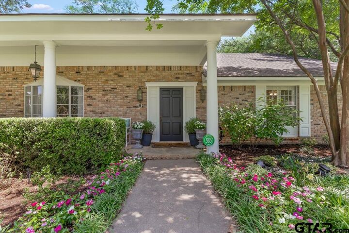 Property Photo: 1805 Greenway Street TX 75644