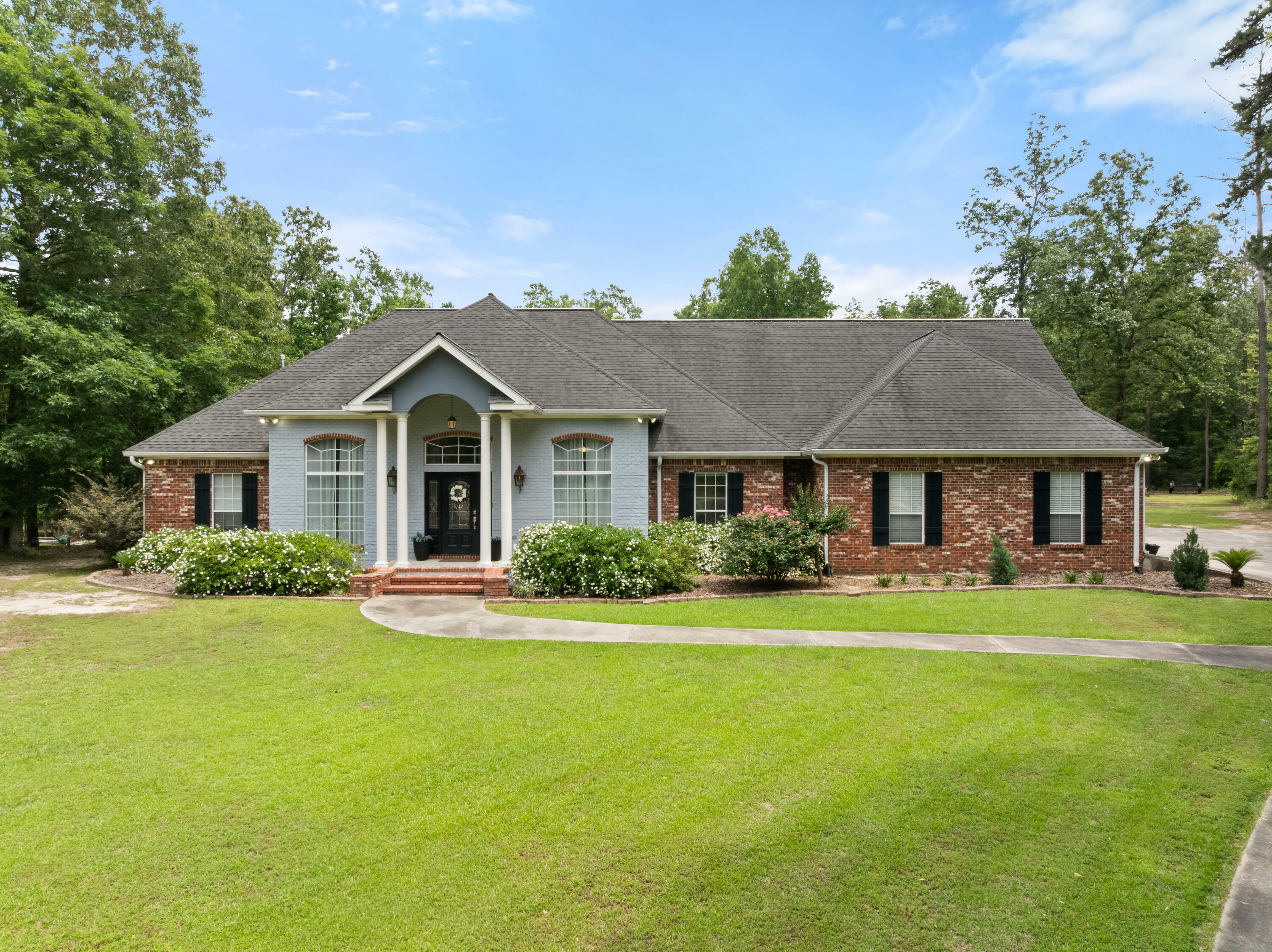 Property Photo: 272 Morrell Cir. MS 39402