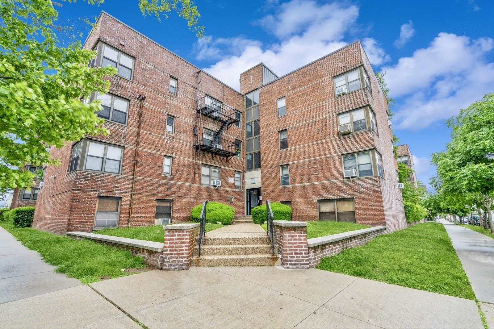 Property Photo: 1011 Avenue C 326 NJ 07002