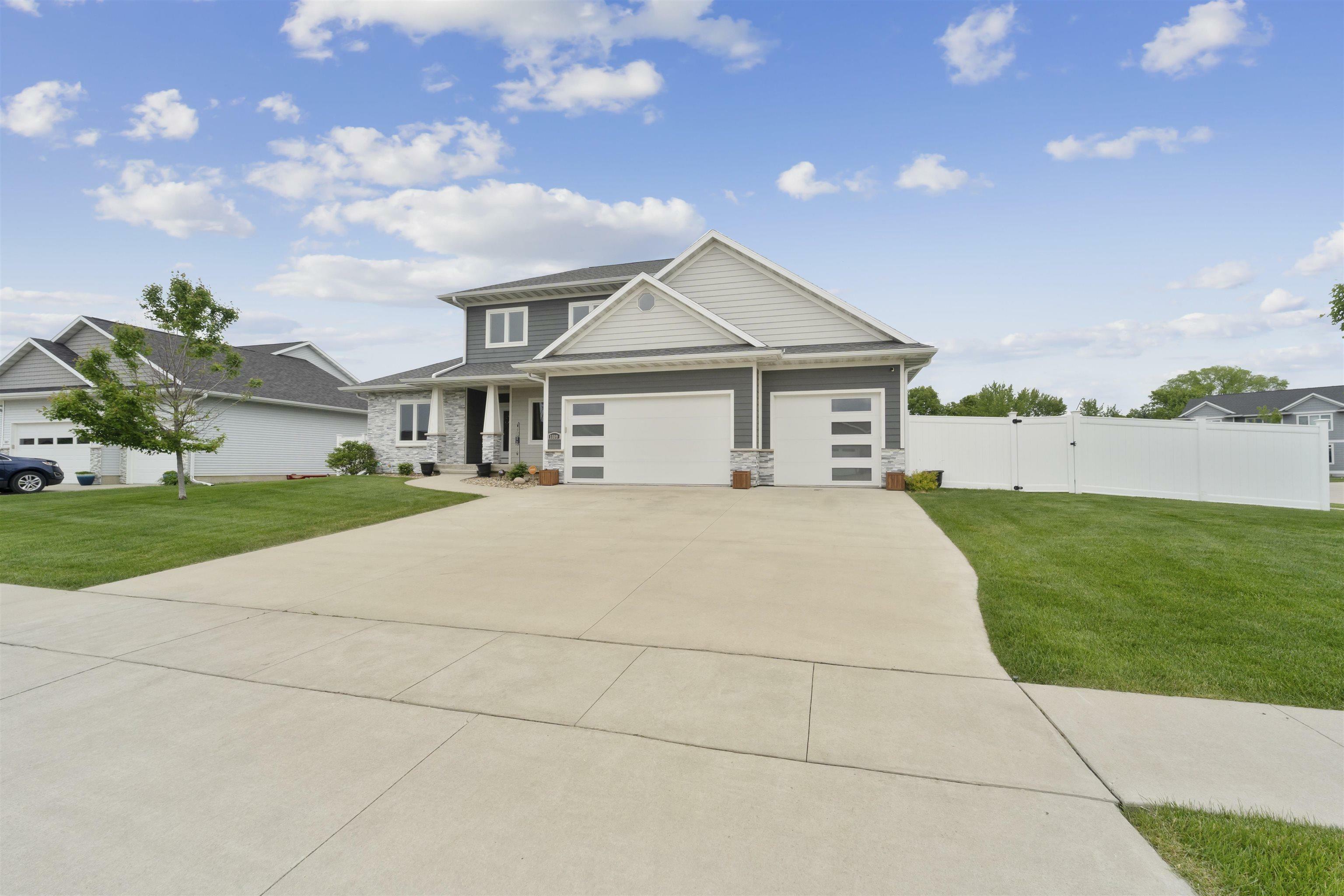 Property Photo: 1809 Vera Way IA 50613
