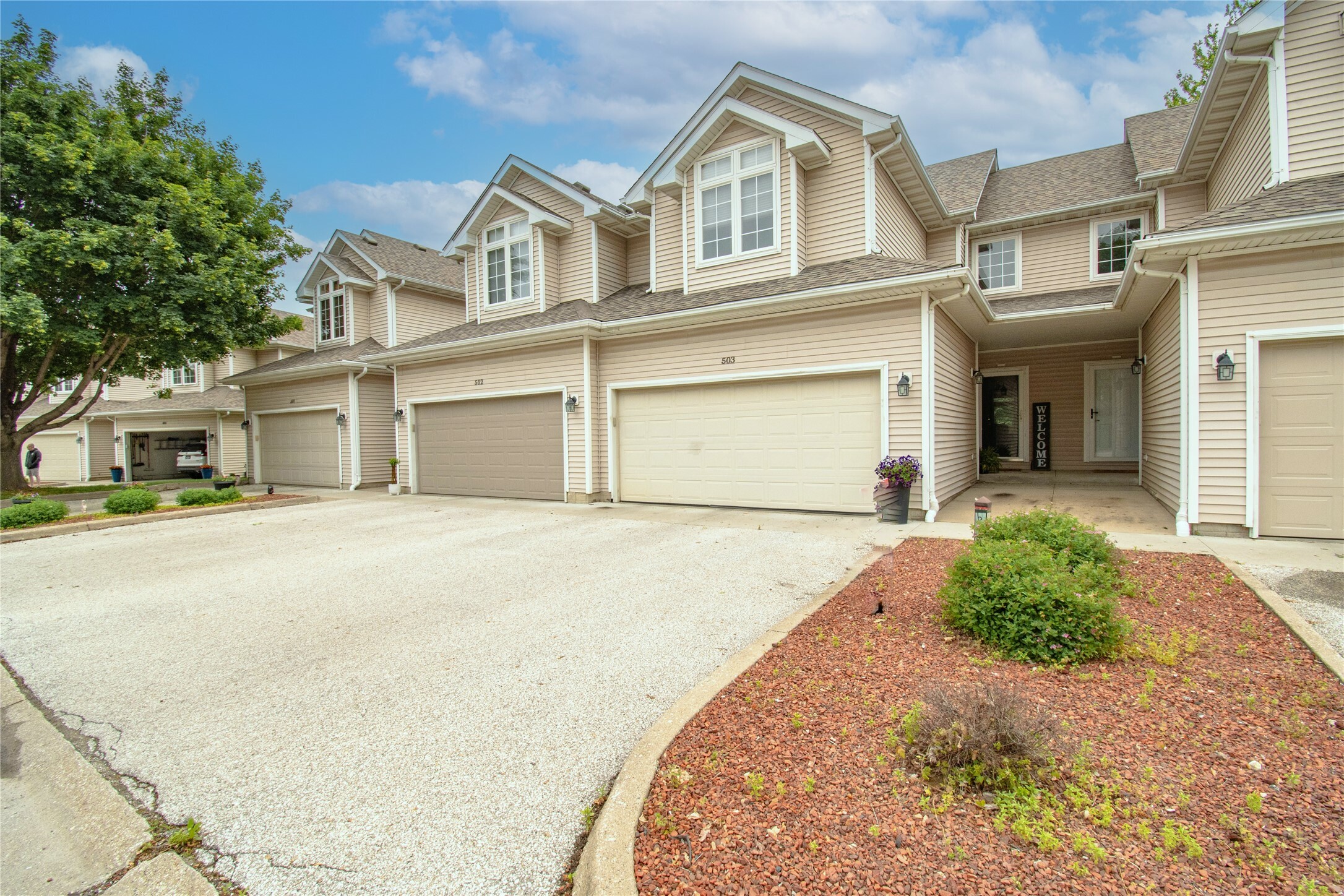 Property Photo: 900 67th Street 503 IA 50266