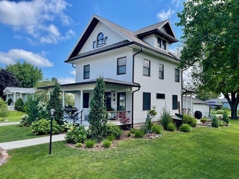 306 N 1st Avenue  Huxley IA 50124 photo
