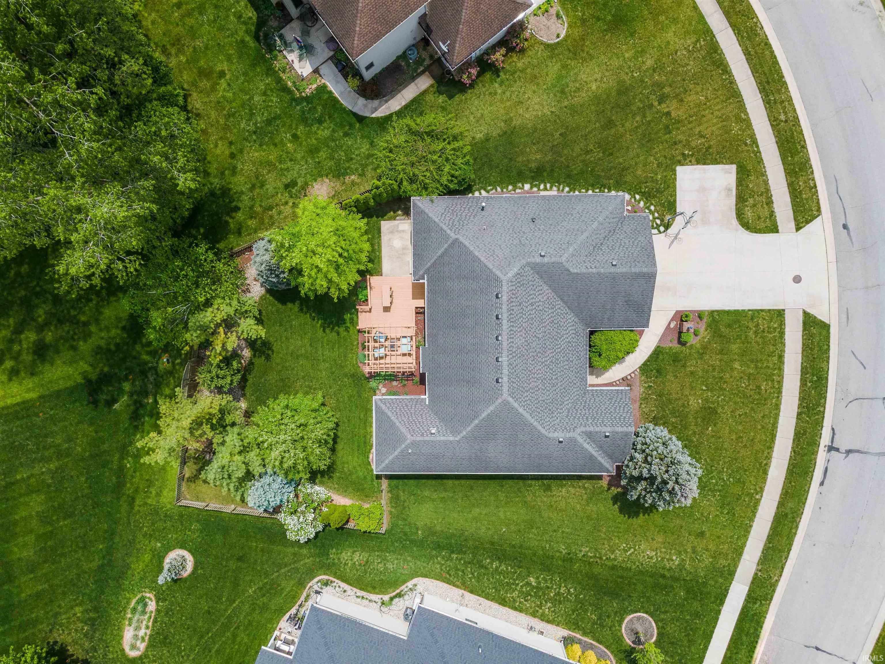 Property Photo: 16632 Amethyst Parkway IN 46845