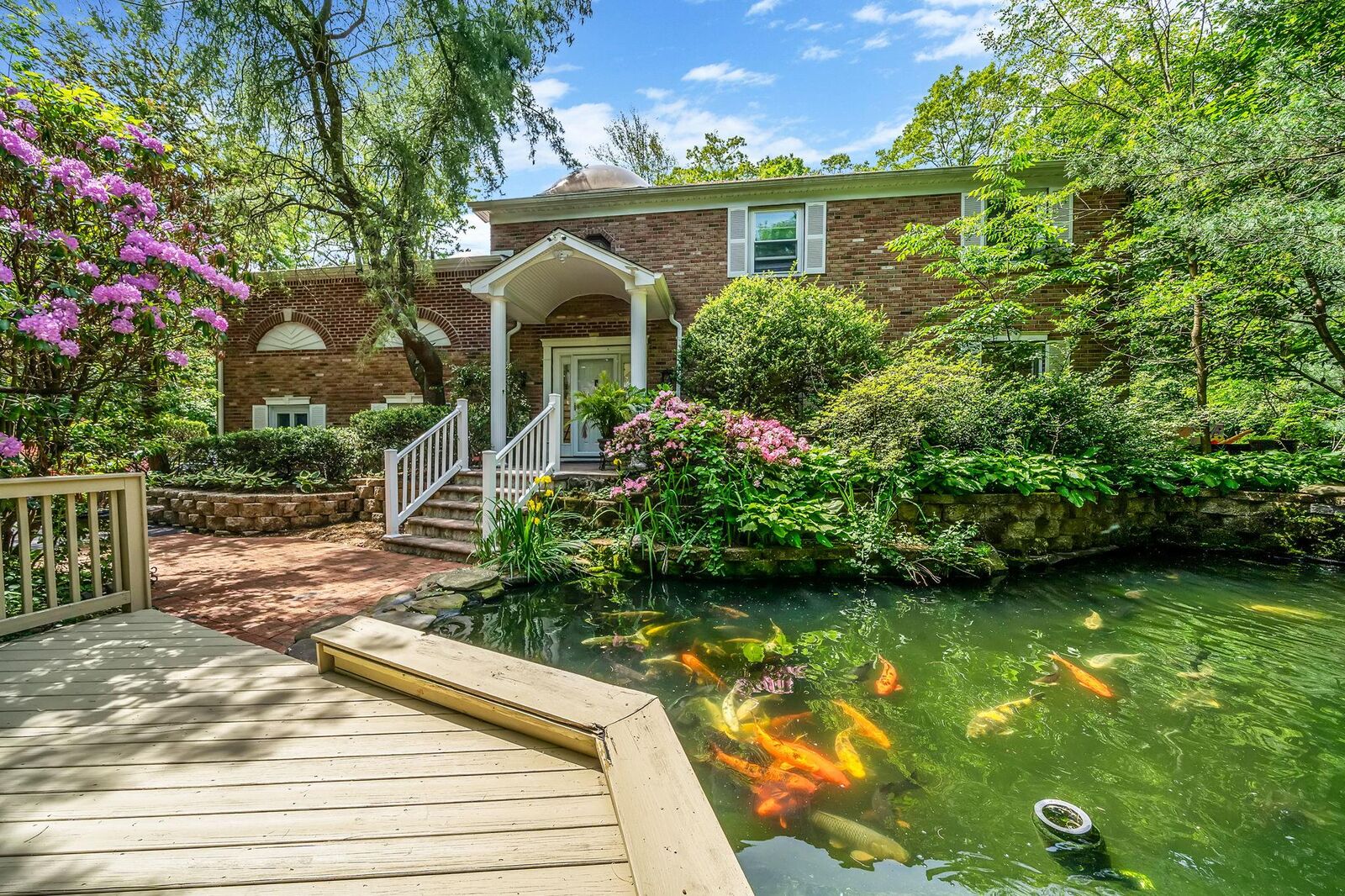 Property Photo: 25 Rustic Gate Lane NY 11746