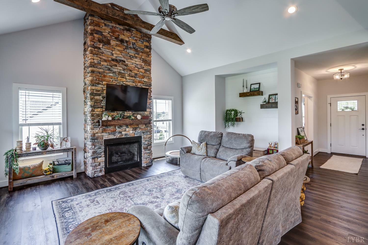 Property Photo: 1151 Jefferson Meadows Drive VA 24551