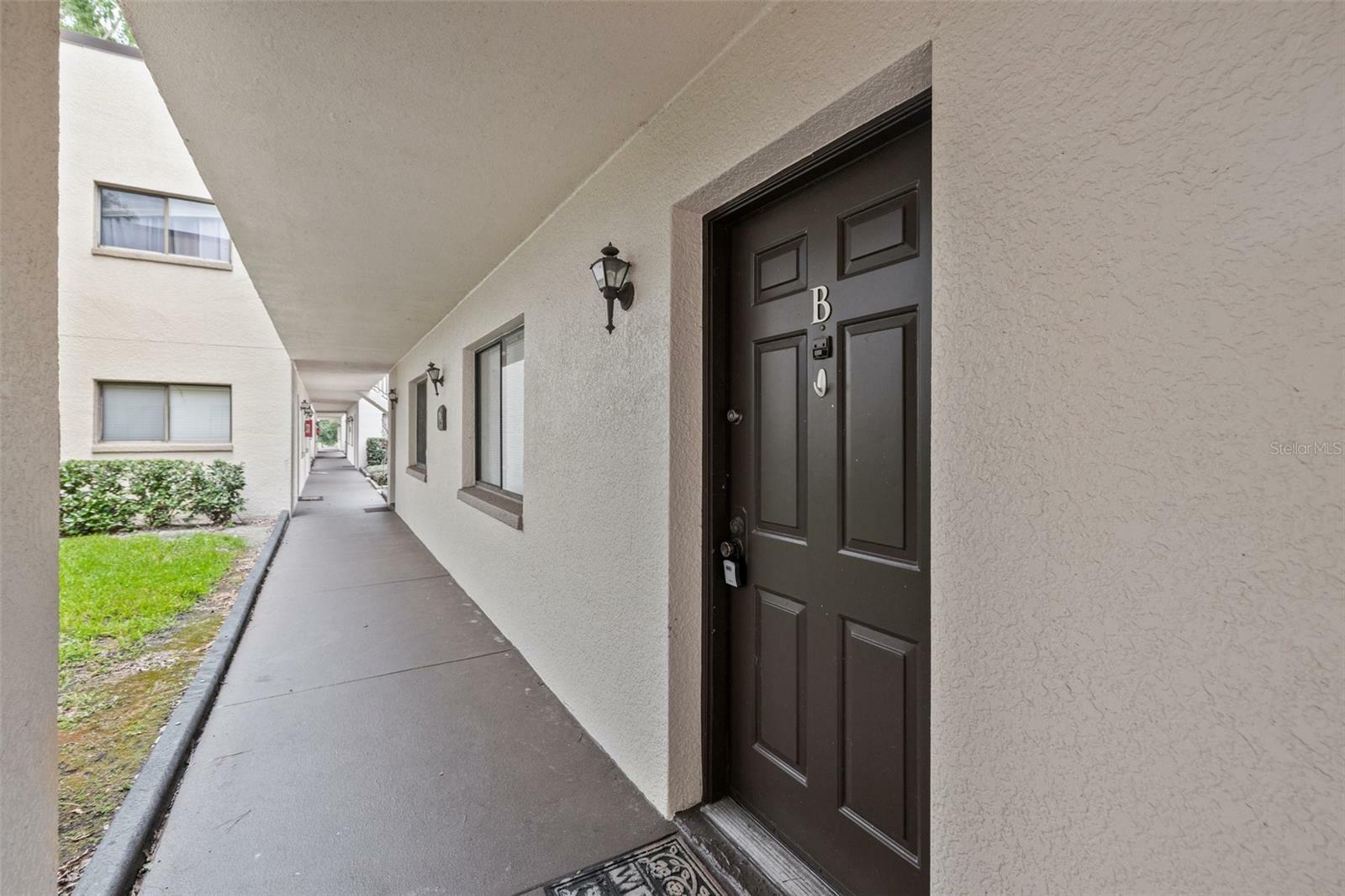 Property Photo: 11816 Raintree Lake Lane B FL 33617