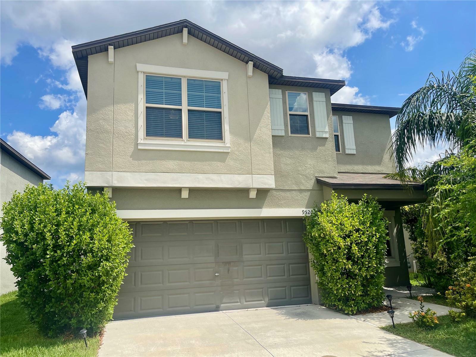 Property Photo: 9520 Lemon Drop Loop FL 33573