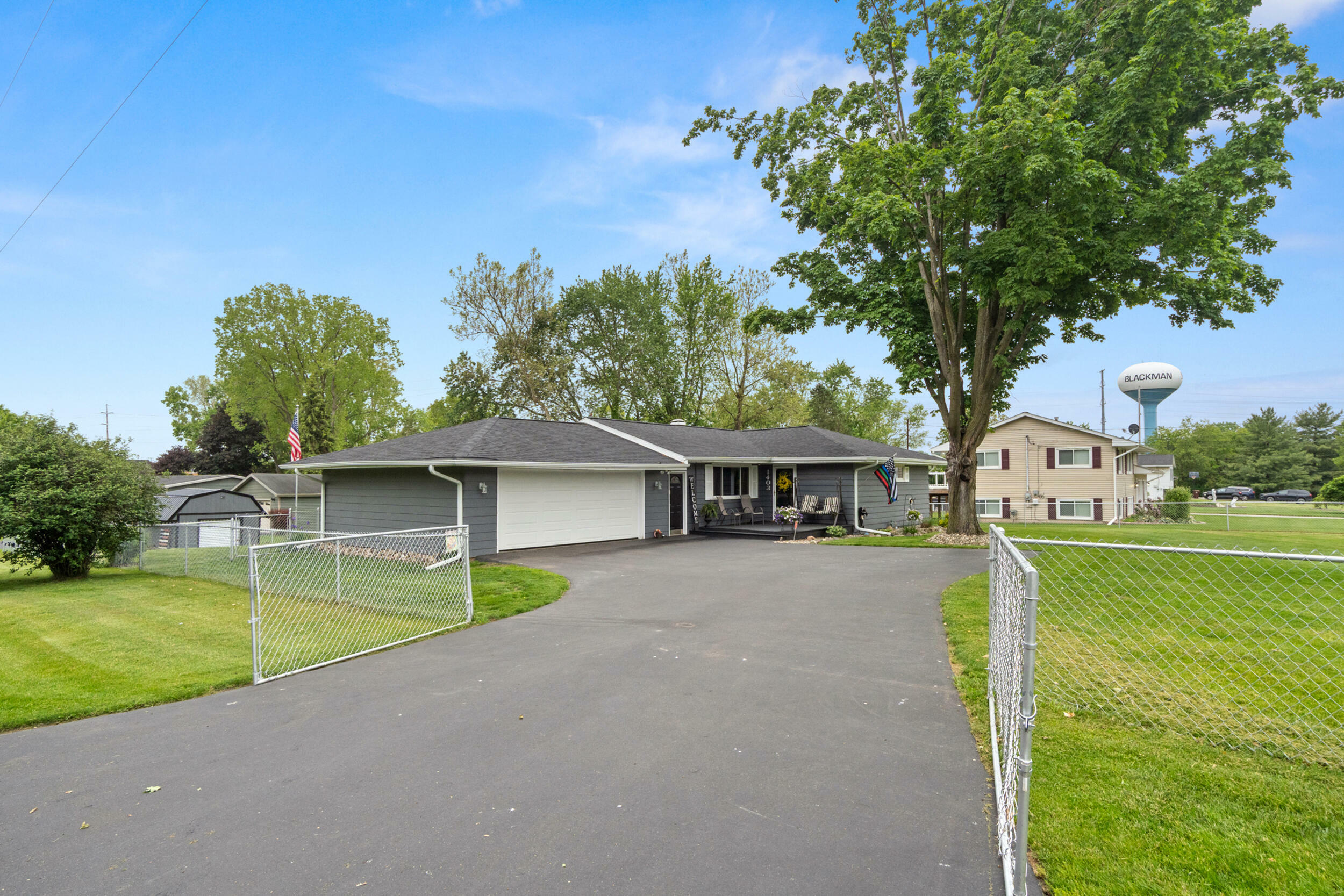 Property Photo: 1403 Joseph Street MI 49202