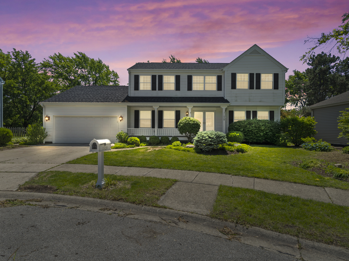 Property Photo: 1520 Fordham Court IL 60565