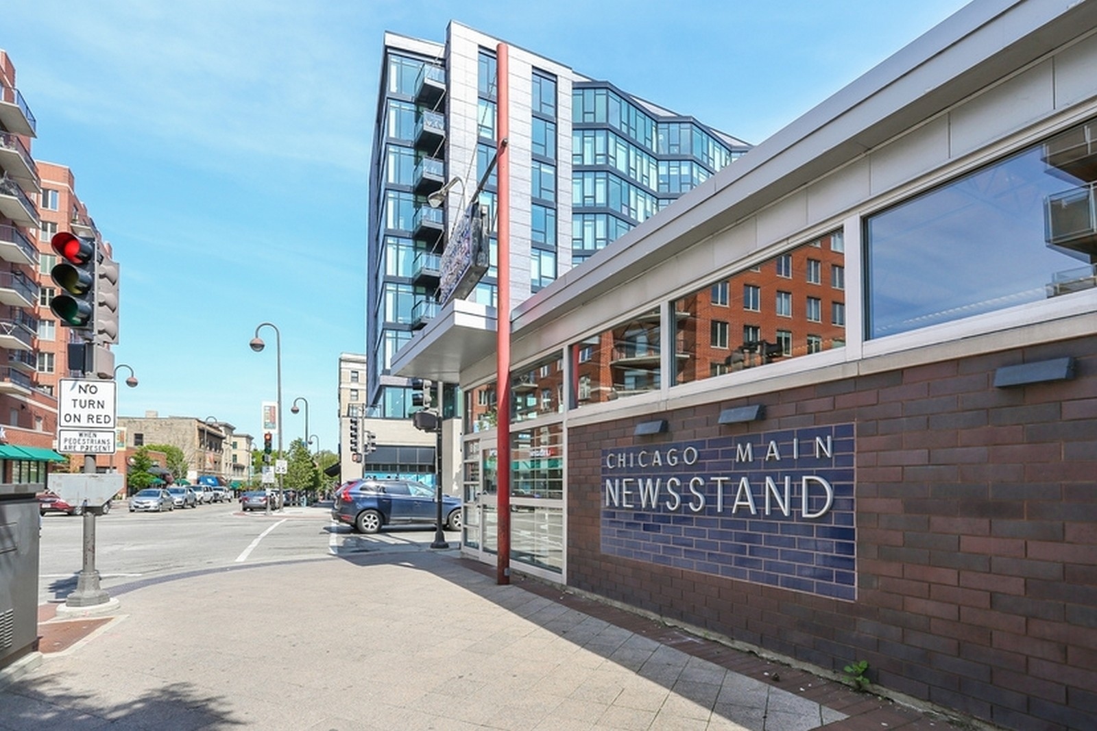 Property Photo: 807 Judson Avenue 1E IL 60202
