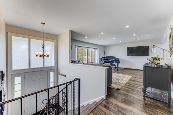 Property Photo: 300 Milburn Avenue IL 60417