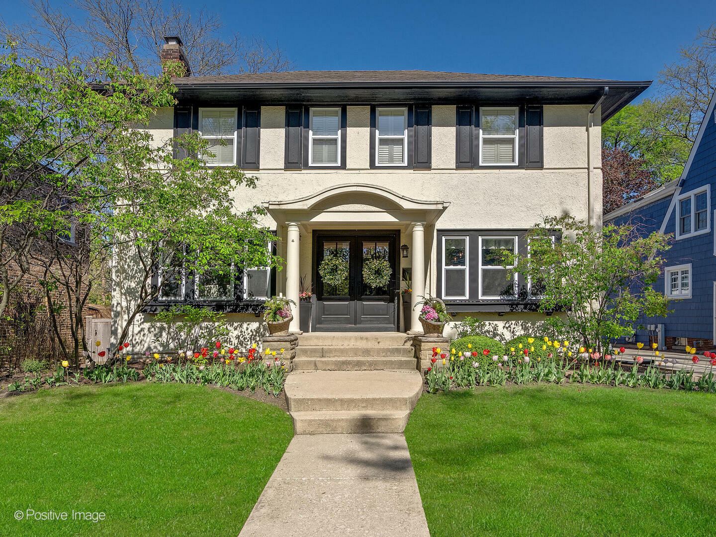 Property Photo:  727 N Catherine Avenue  IL 60526 