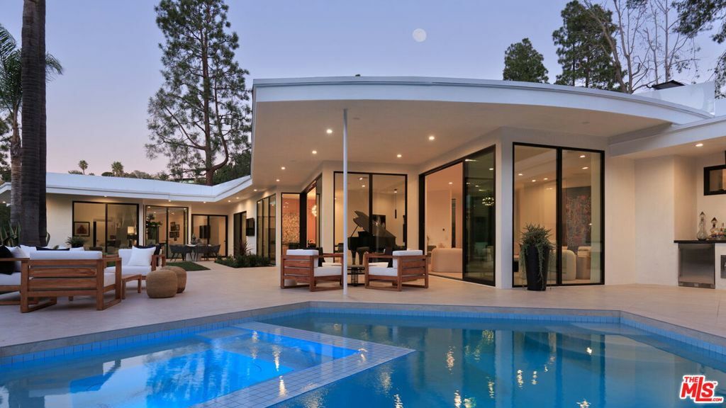 1935 Loma Vista Drive  Beverly Hills CA 90210 photo