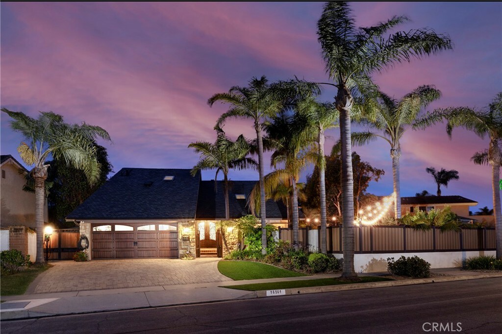 16561 Wanderer Lane  Huntington Beach CA 92649 photo