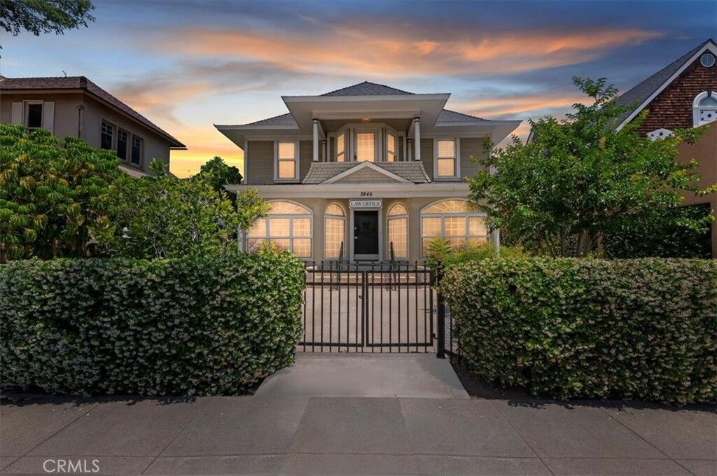 Property Photo:  3845 10th Street  CA 92501 