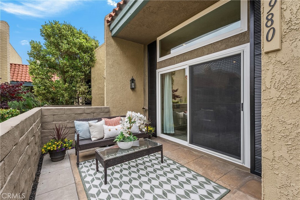Property Photo: 980 Palo Verde Avenue CA 90815