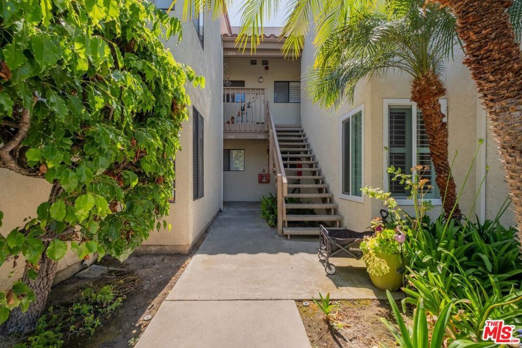 Property Photo:  4852 Cabana Drive 202  CA 92649