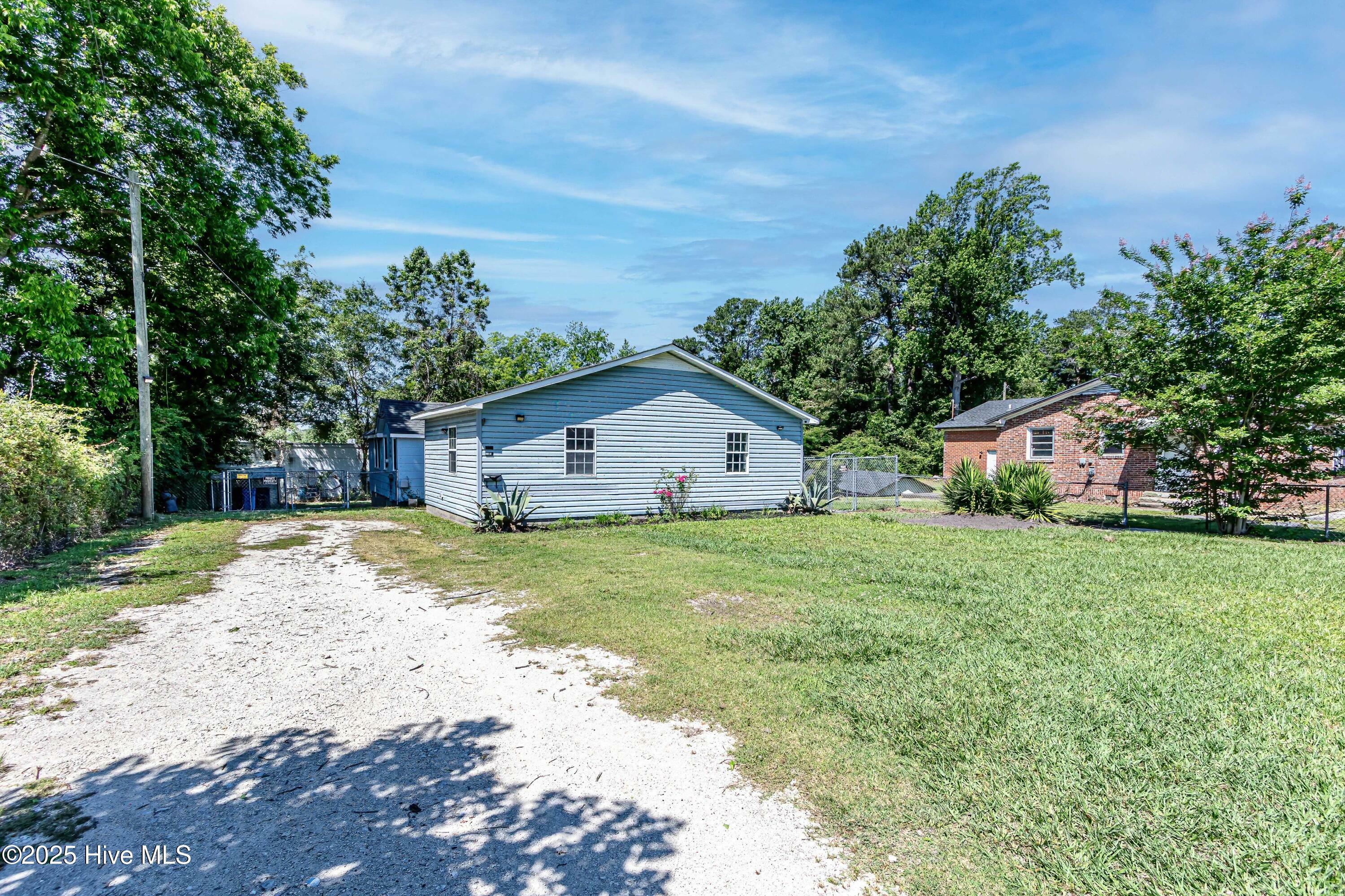 Property Photo: 105 Queens Road NC 28540