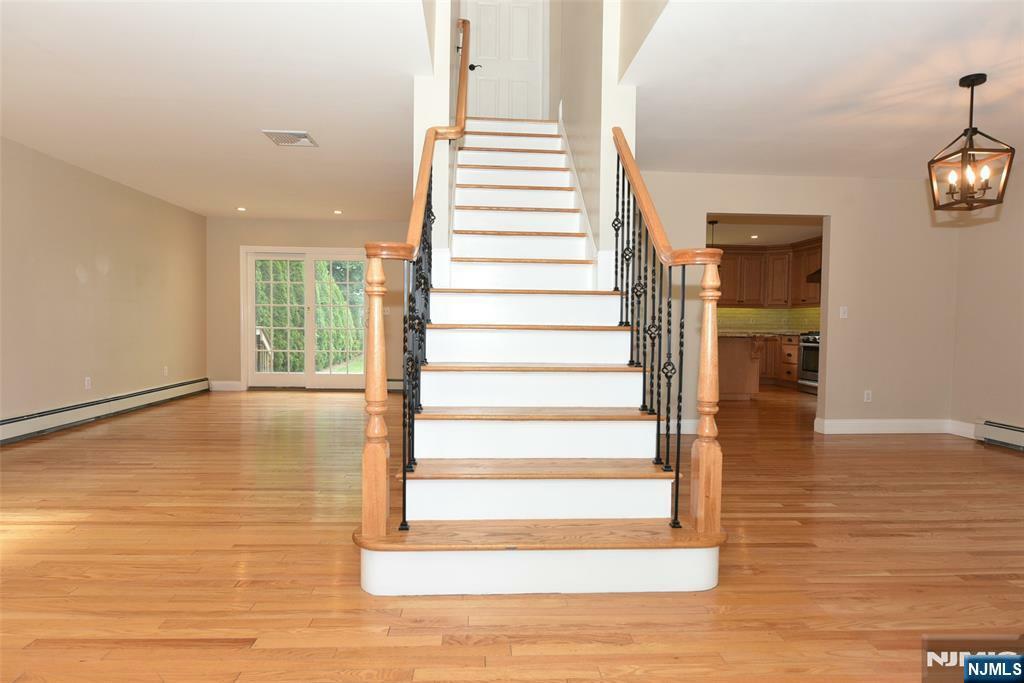 Property Photo:  25 Long Avenue  NJ 07430 