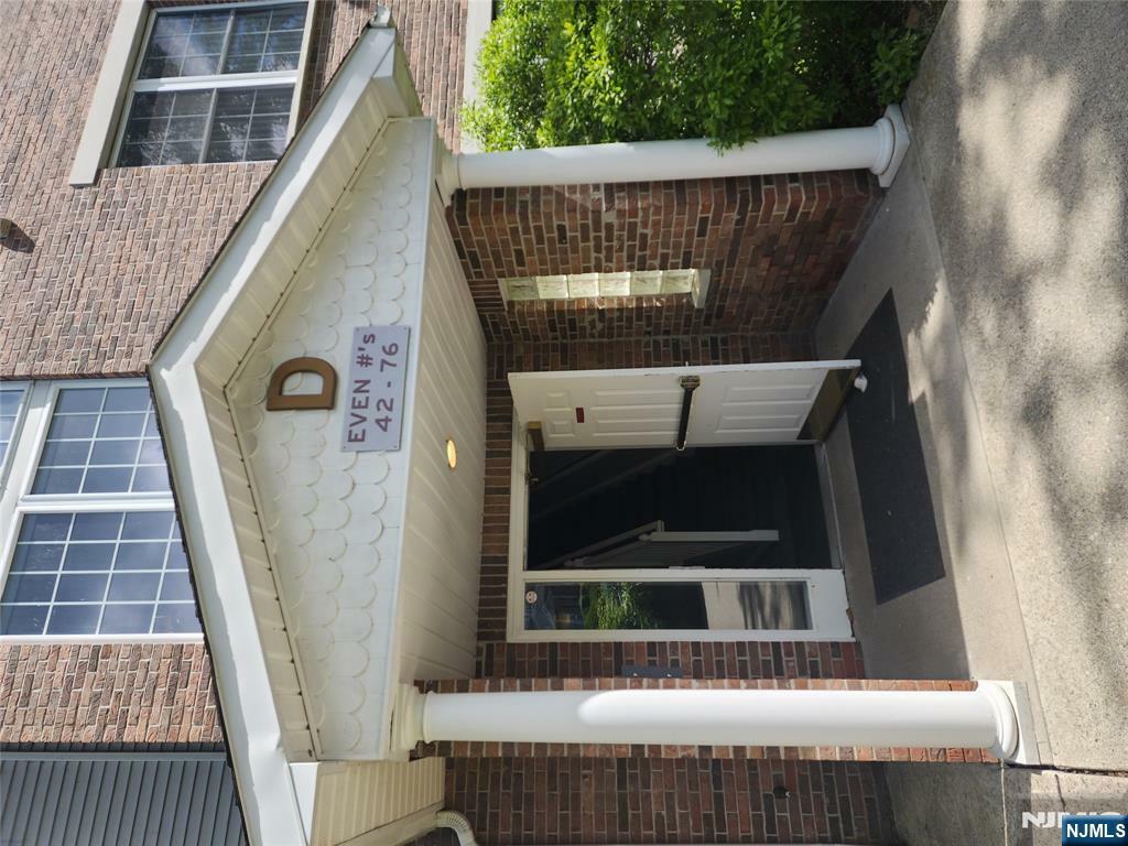 Property Photo:  42 Mountainview Court 42D  NJ 07457 