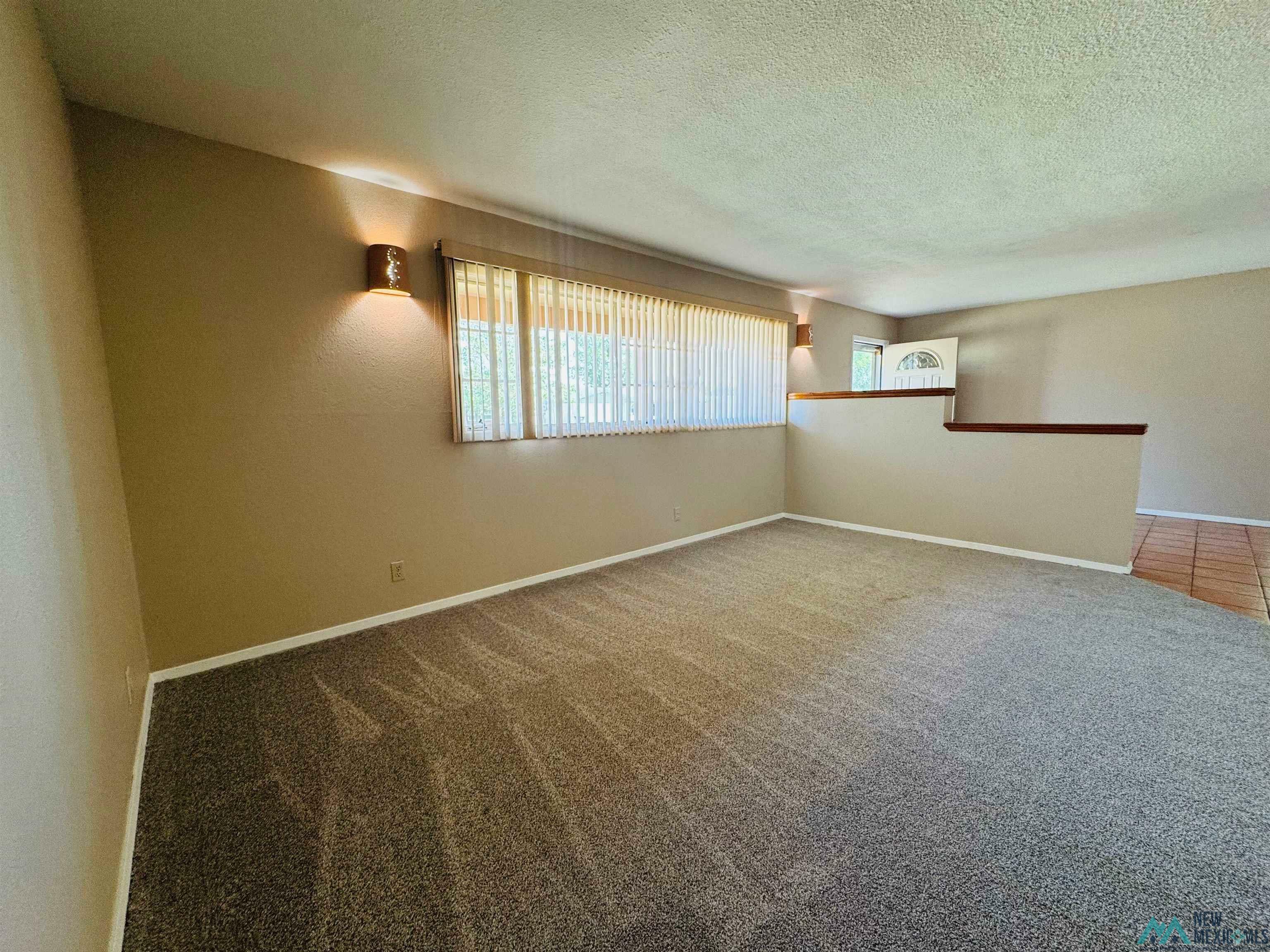 Property Photo: 1421 N Country Club Circle NM 88220