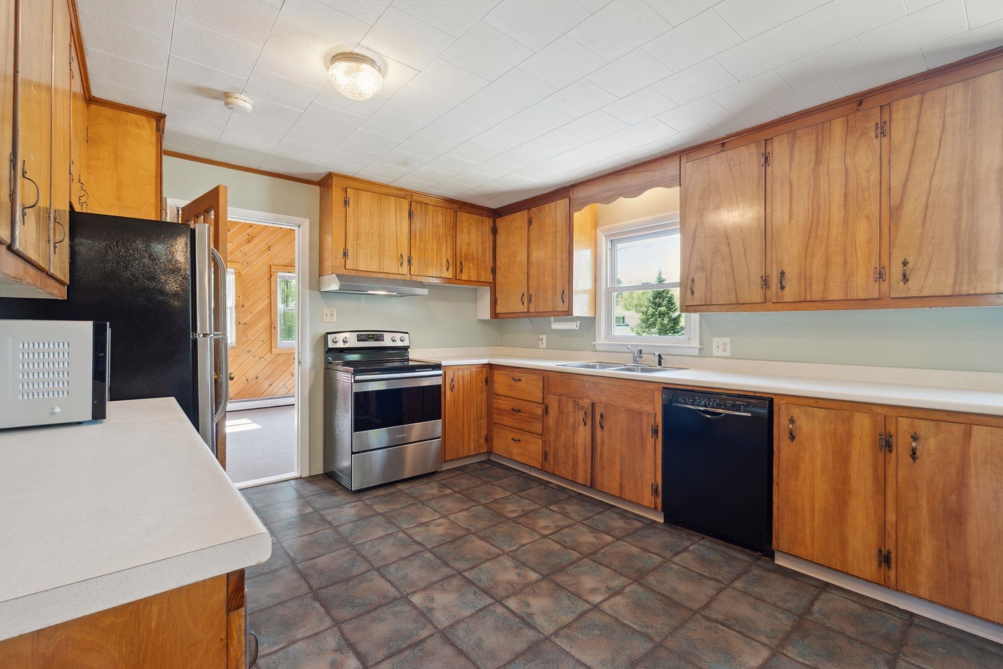 Property Photo: 173 Mascoma Street NH 03766
