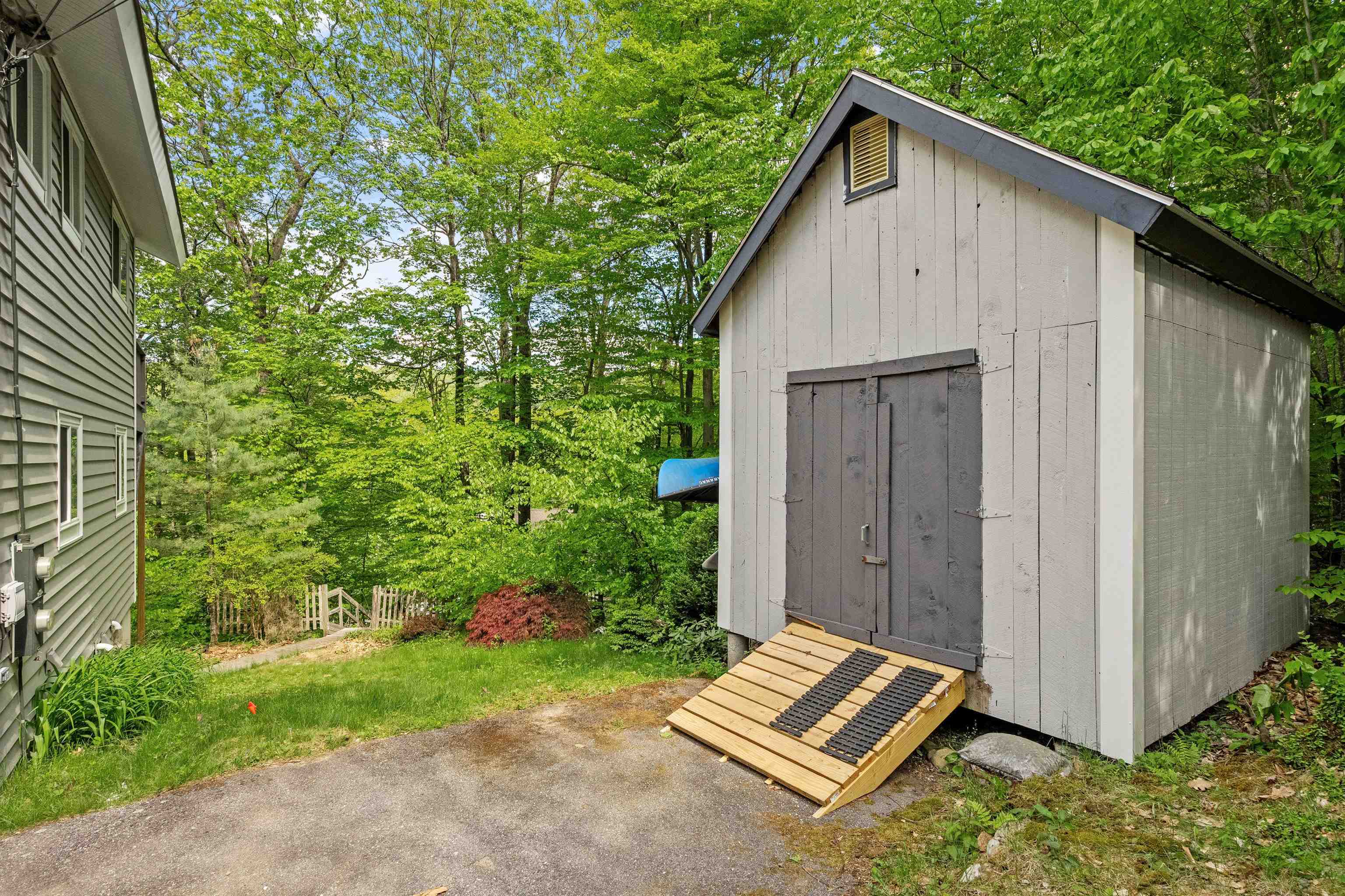 Property Photo: 77 Greenleaf Trail NH 03249