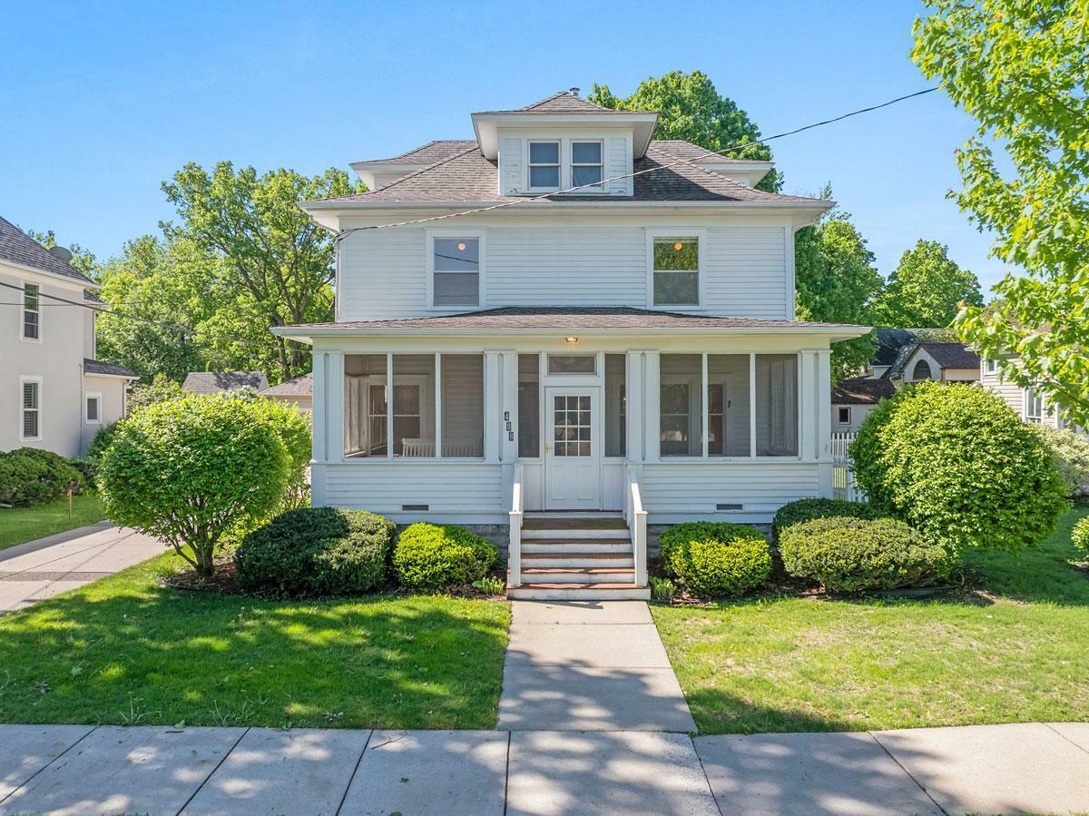 Property Photo: 408 5th Street E MN 55057