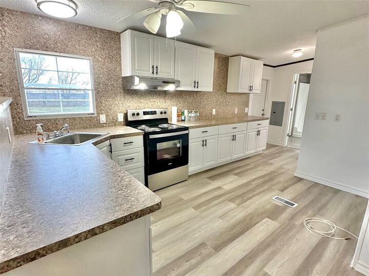 Property Photo: 6818 Spring Shower Court TX 76249