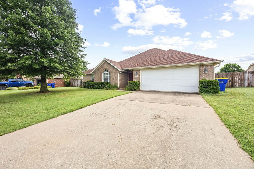 Property Photo: 809 Irelan AR 72745