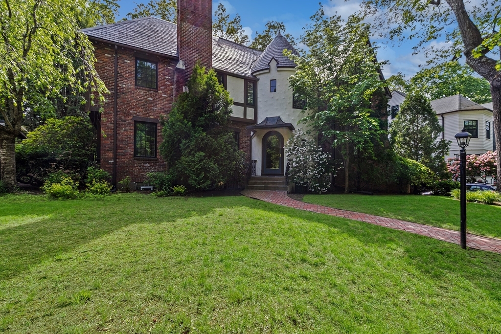 Property Photo: 186 Nehoiden Rd MA 02468