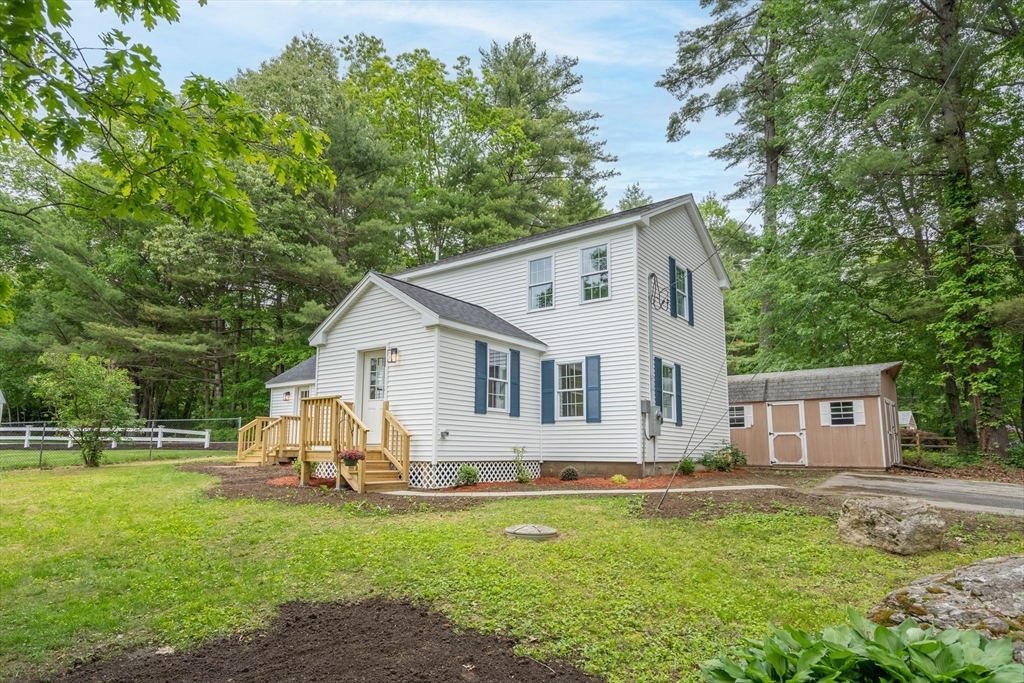 Property Photo:  22 Mountain Brook Road  MA 01566 