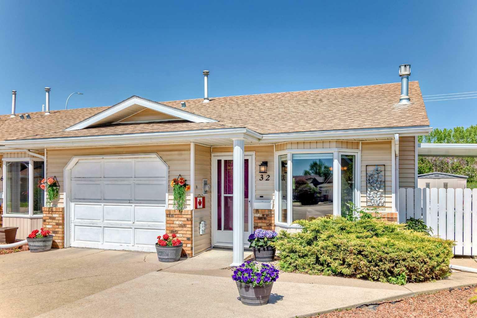 32 Ramsey Close  Red Deer AB T4P 3K1 photo